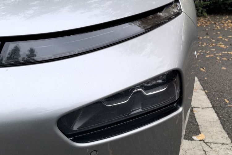 小鹏P7 2020款 670E车身外观6006