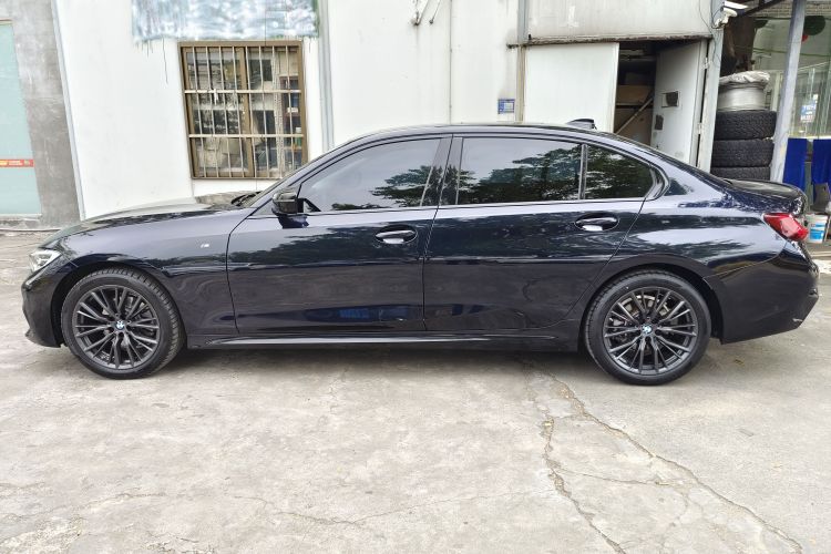 宝马3系 2022款 改款 325Li M运动曜夜套装车身外观6003