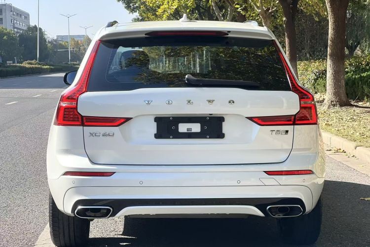 沃尔沃XC60 2020款 T5 四驱智远运动版车身外观6004