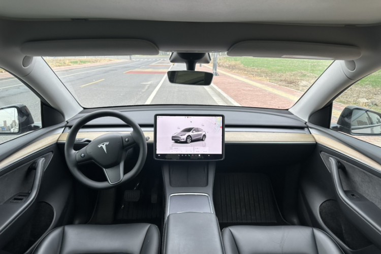 特斯拉 Model Y 2022款 后轮驱动版局部细节22