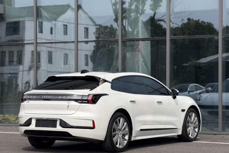 极氪001 2021款 长续航双电机 WE版车身外观6007