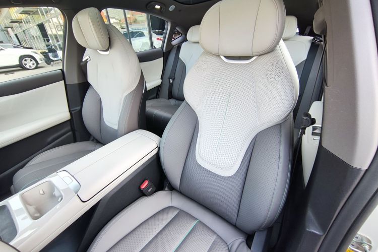 深蓝汽车 深蓝L07 2024款 230Max乾崑智驾ADS SE增程版中控内饰7012