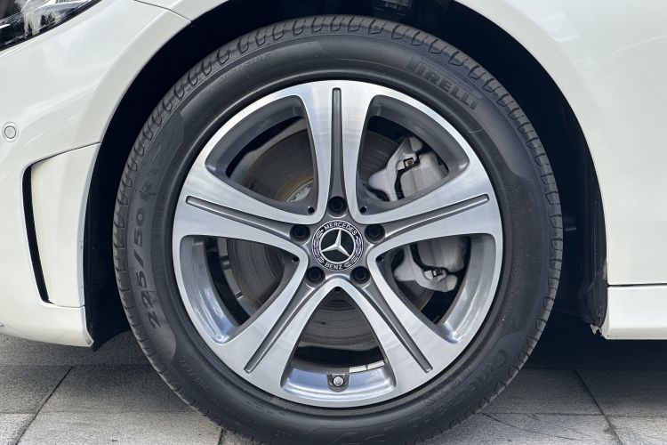 奔驰C级 2020款 C 260 L 运动版车身外观6008