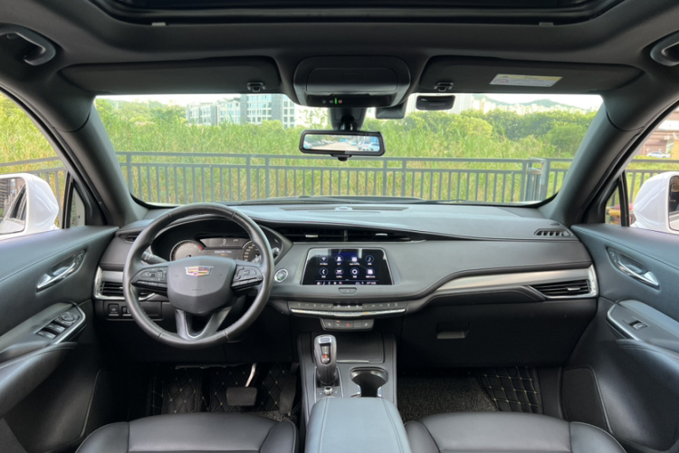 凯迪拉克XT4 2018款 28T 两驱豪华型中控内饰7011