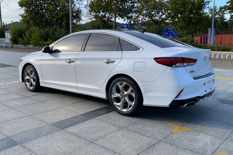 现代 索纳塔 2018款 1.6T GLS智能型 国VI车身外观6003
