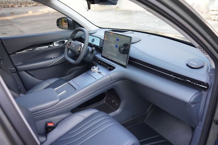 吉利银河 银河E5 2024款 530km 星舰版中控内饰7013