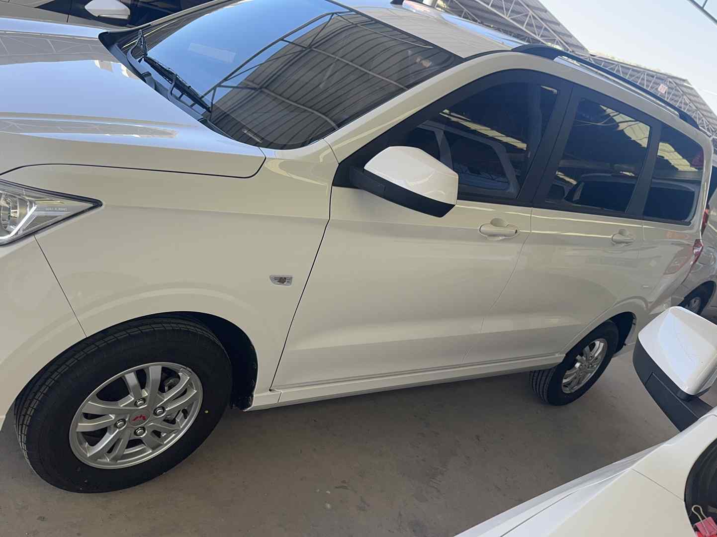 五菱汽车 五菱宏光 2021款 1.5L S豪华型 电动助力LAR(4)