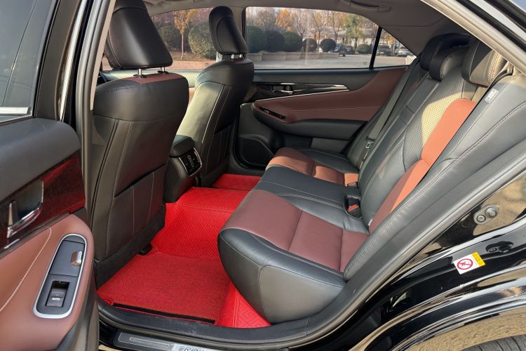 丰田 皇冠 2018款 2.0T 运动版中控内饰7003