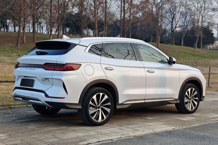 比亚迪 宋PLUS新能源 2023款 冠军版 EV 605KM 旗舰PLUS车身外观6006