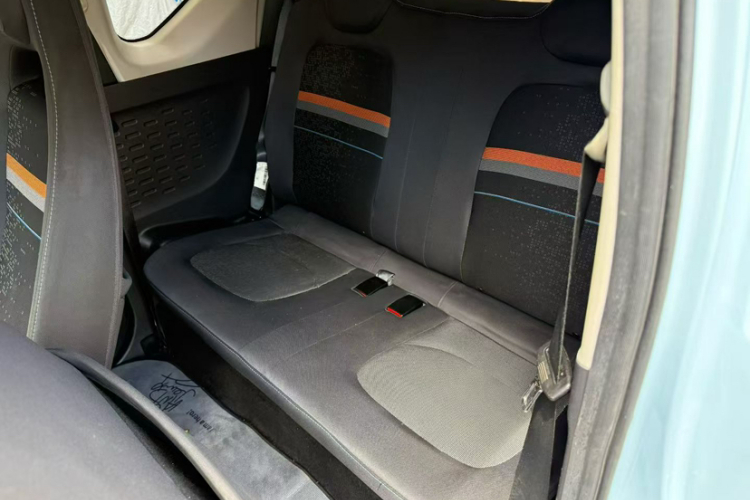 五菱汽车 宏光MINIEV 2020款 自在款 磷酸铁锂中控内饰7004