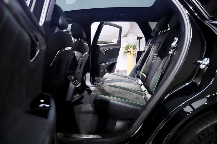 岚图汽车 岚图FREE 2025款 318 318km 后驱环游版中控内饰7010