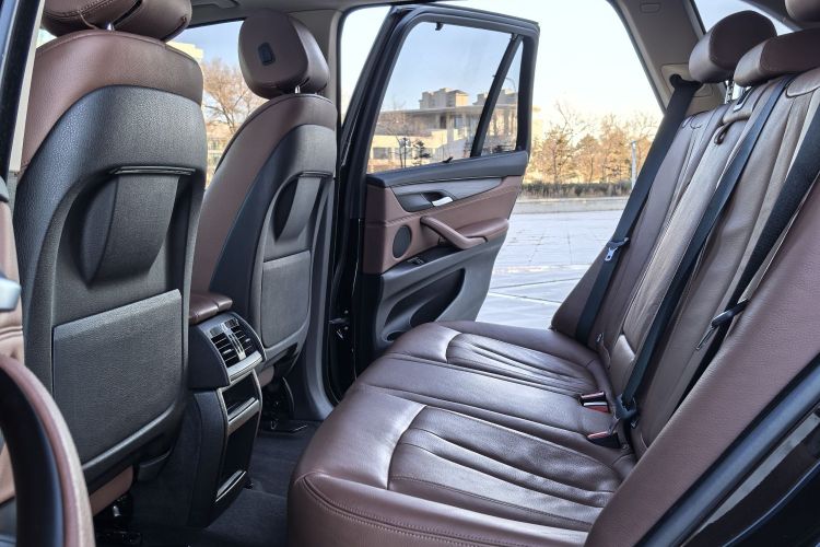 宝马X5（平行进口）中控内饰7004