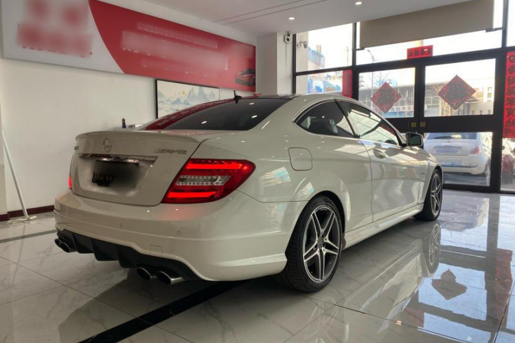奔驰C级AMG 2012款 AMG C 63 Coupe 动感型车身外观6005