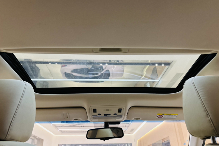 雷克萨斯ES 2013款 250 精英版中控内饰7010