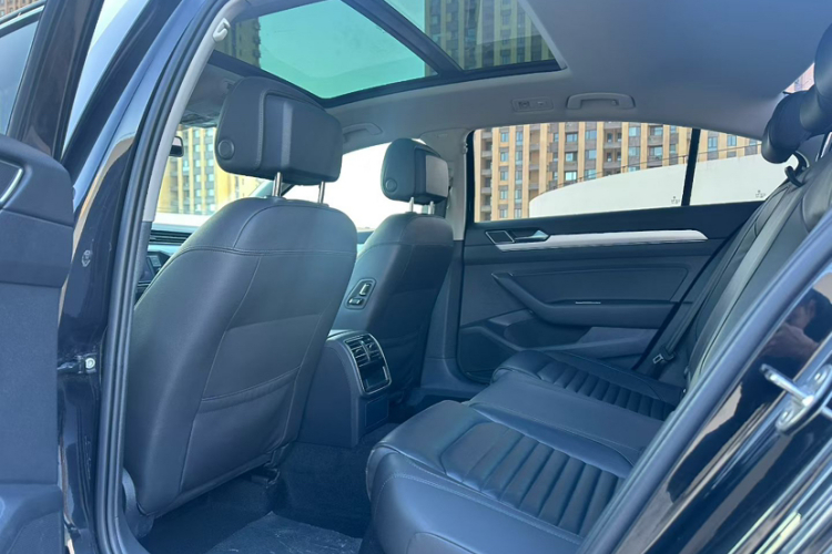 大众 迈腾 2019款 330TSI DSG 领先型 国VI车身外观6011