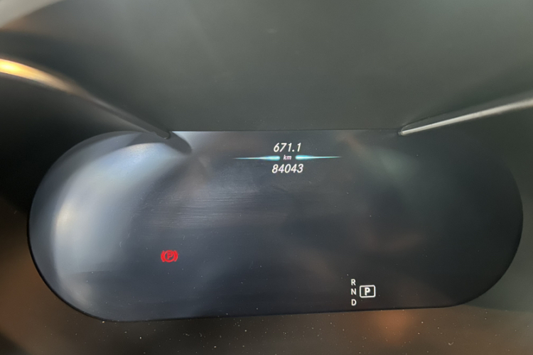 奔驰C级 2019款 C 260 L 运动版中控内饰15