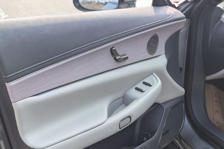 星途 星纪元 ES 2025款 增程 Pro 高速辅助驾驶车身外观6005