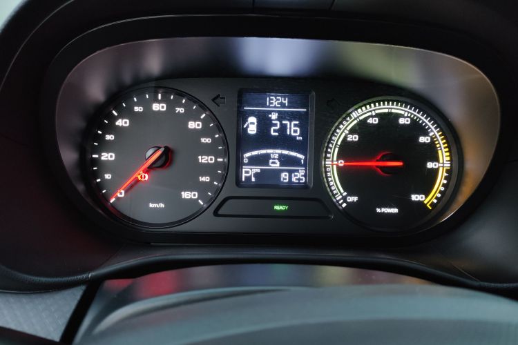 荣威 科莱威CLEVER 2022款 311km元气啵啵版中控内饰15