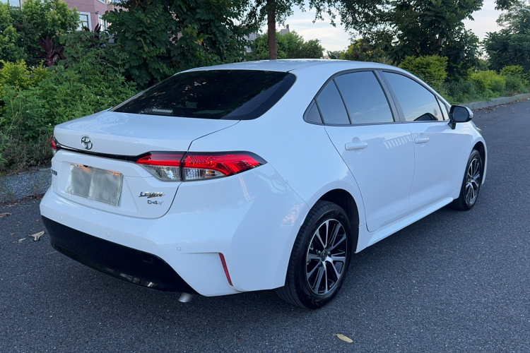 丰田 雷凌 2023款 185T CVT豪华版车身外观6003