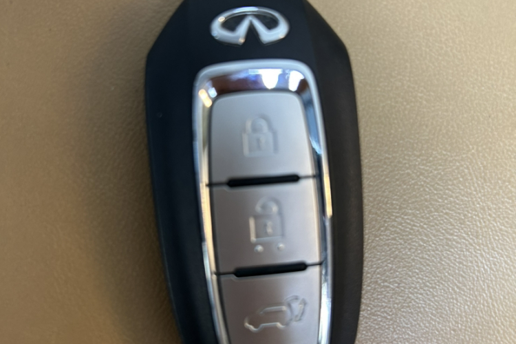 英菲尼迪QX60 2022款 2.0T 四驱卓越版局部细节9007