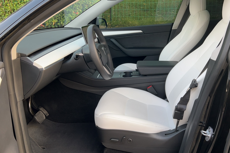 特斯拉 Model Y 2022款 后轮驱动版局部细节19