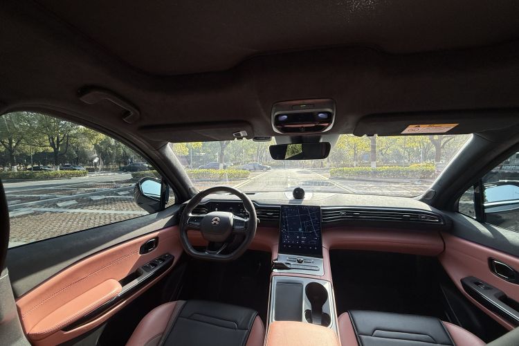 蔚来EC6 2022款 75kWh 运动版中控内饰7003