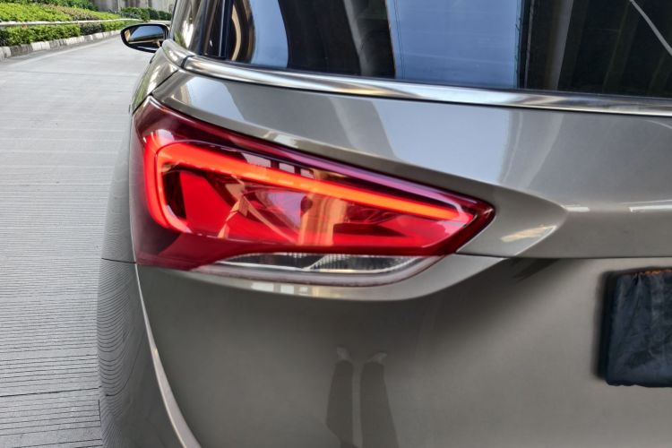 别克GL6 2021款 323T 轻混动互联豪华型车身外观6007