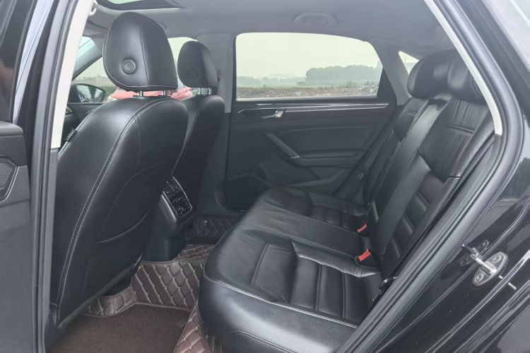 大众 帕萨特 2017款 330TSI DSG御尊版中控内饰7003