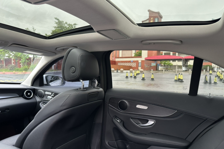 奔驰C级 2016款 C 200 L 运动型中控内饰7007