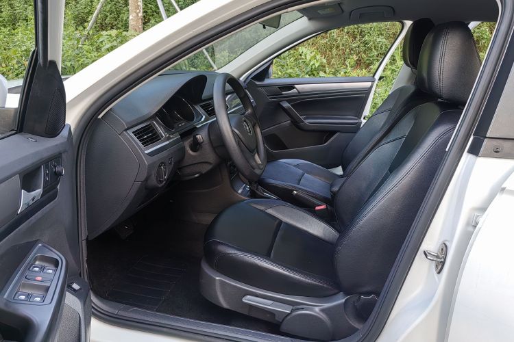 大众 宝来 2018款 1.5L 自动时尚型局部细节19