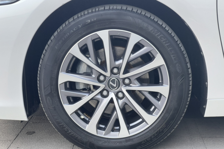 雷克萨斯ES 2022款 200 卓越版车身外观6007