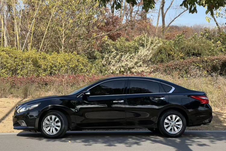 日产 天籁 2016款 改款 2.0L XL舒适版车身外观6006