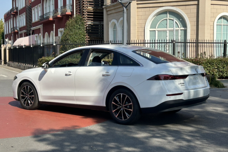 荣威D7 2025款 DMH 125km 世界冠军版车身外观6003