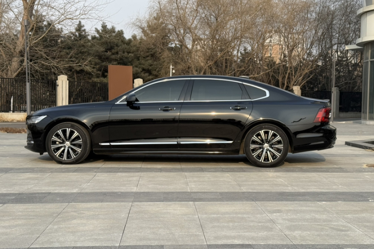 沃尔沃S90 2021款 B5 智逸豪华版车身外观6004