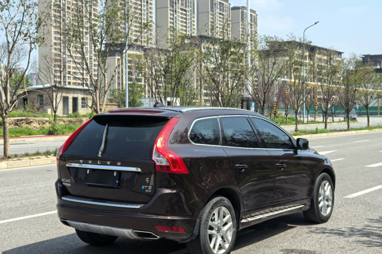 沃尔沃XC60 2017款 T5 智行升级版车身外观6007