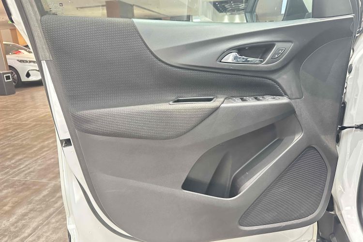 雪佛兰 探界者 2017款 535T 自动领界版中控内饰7007