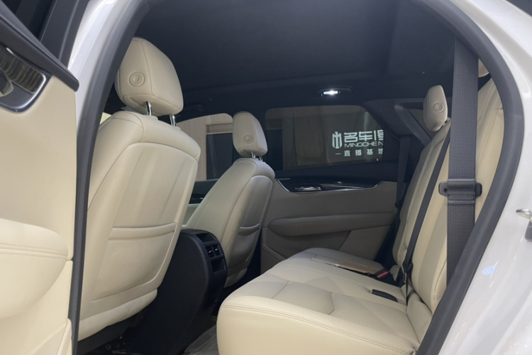 凯迪拉克XT5 2016款 28T 四驱技术型中控内饰7003