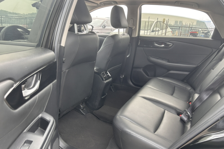 本田 凌派 2019款 180Turbo CVT豪华版 国VI中控内饰7002