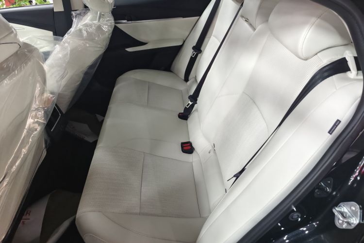 丰田 凯美瑞 2024款 双擎 2.5HG 尊贵版中控内饰7005