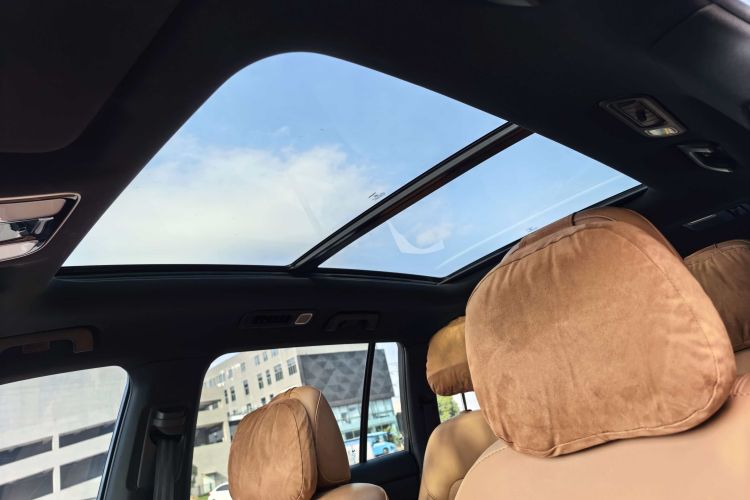 理想汽车 理想ONE 2021款 增程6座版中控内饰7004