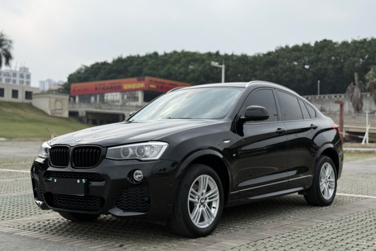 宝马X4 2016款 xDrive20i M运动型车身外观6006