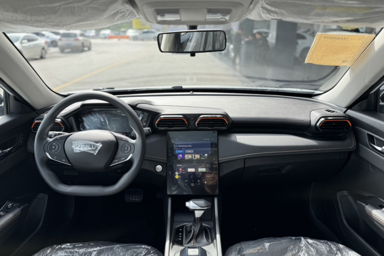 东风风神 奕炫GS 2025款 马赫版 1.5L 自动星耀版中控内饰7001