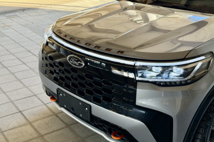 福特 探险者 2024款 2.3T EcoBoost 昆仑巅峰版 6座车身外观6009