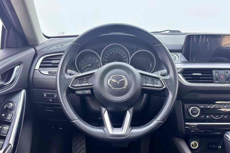 马自达 阿特兹 2017款 2.5L 蓝天运动版中控内饰7010