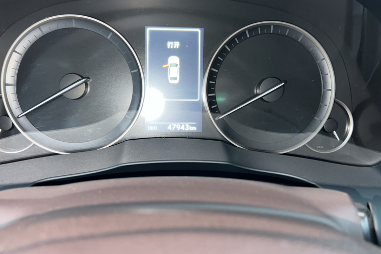雷克萨斯ES 2015款 250 典雅版中控内饰15