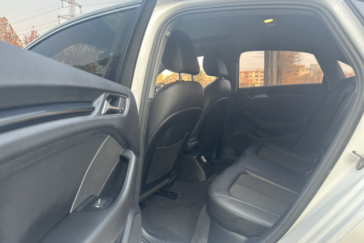 奥迪A3 2020款 Limousine 35 TFSI 时尚型 国VI中控内饰7005