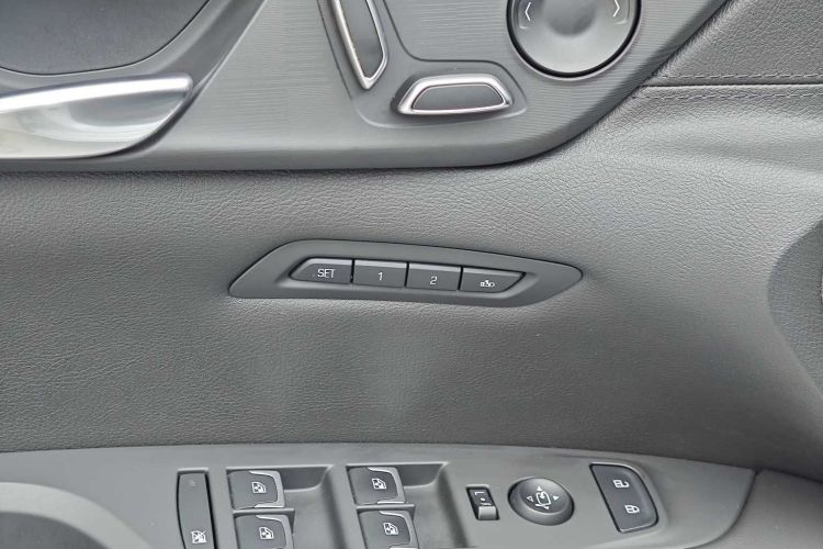 凯迪拉克CT6 2017款 28T 豪华型车身外观6004