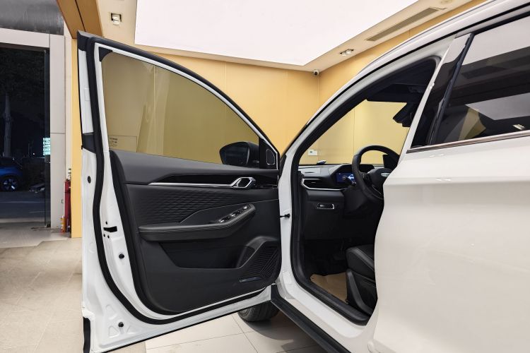 吉利汽车 2025款 缤越L 1.5TD DCT星耀车身外观6001