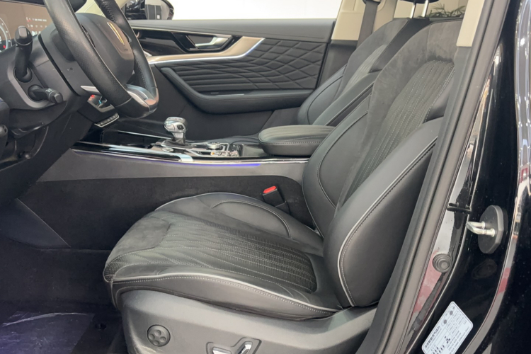 红旗HS5 2022款 改款 2.0T 智联旗享版局部细节19