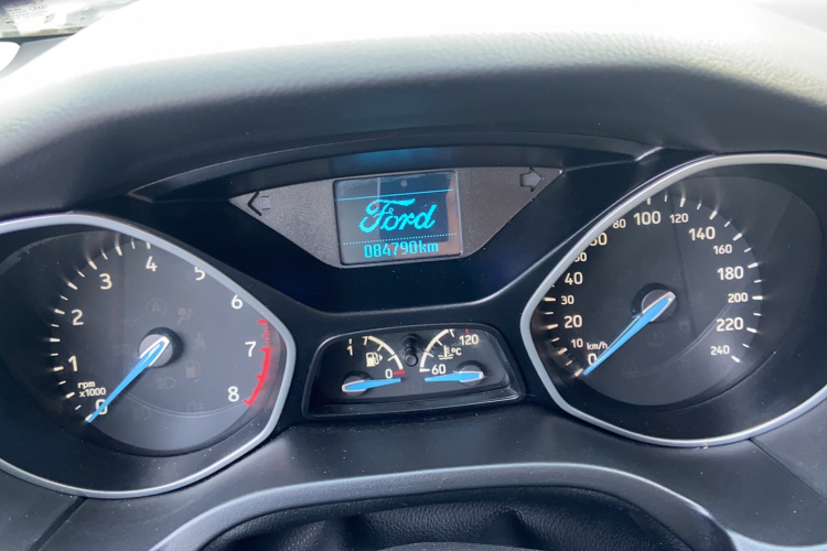 福特 福克斯 2017款 三厢 1.6L 手动舒适型智行版中控内饰15